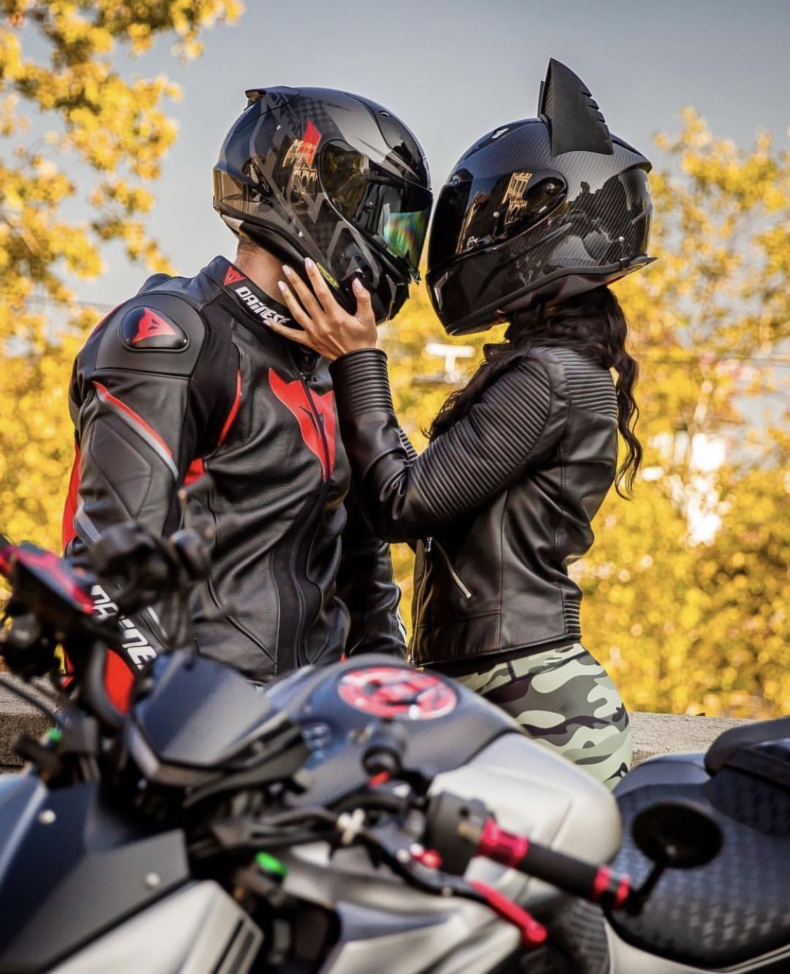 Motorcycle Love is Real. Motorcycle couple, Bike photohoot, Bike couple
