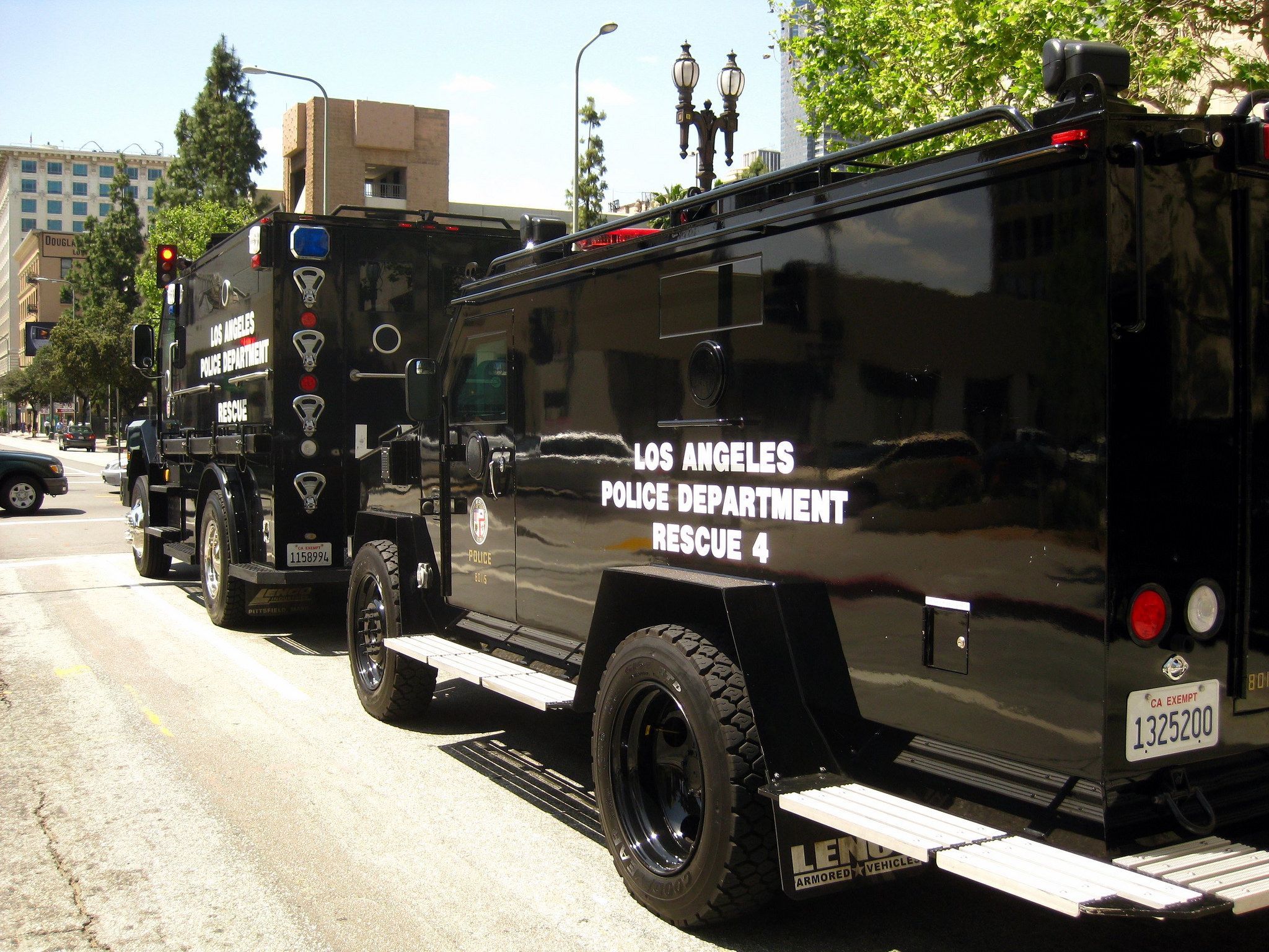 LAPD. Police truck, Us police car, Police patrol