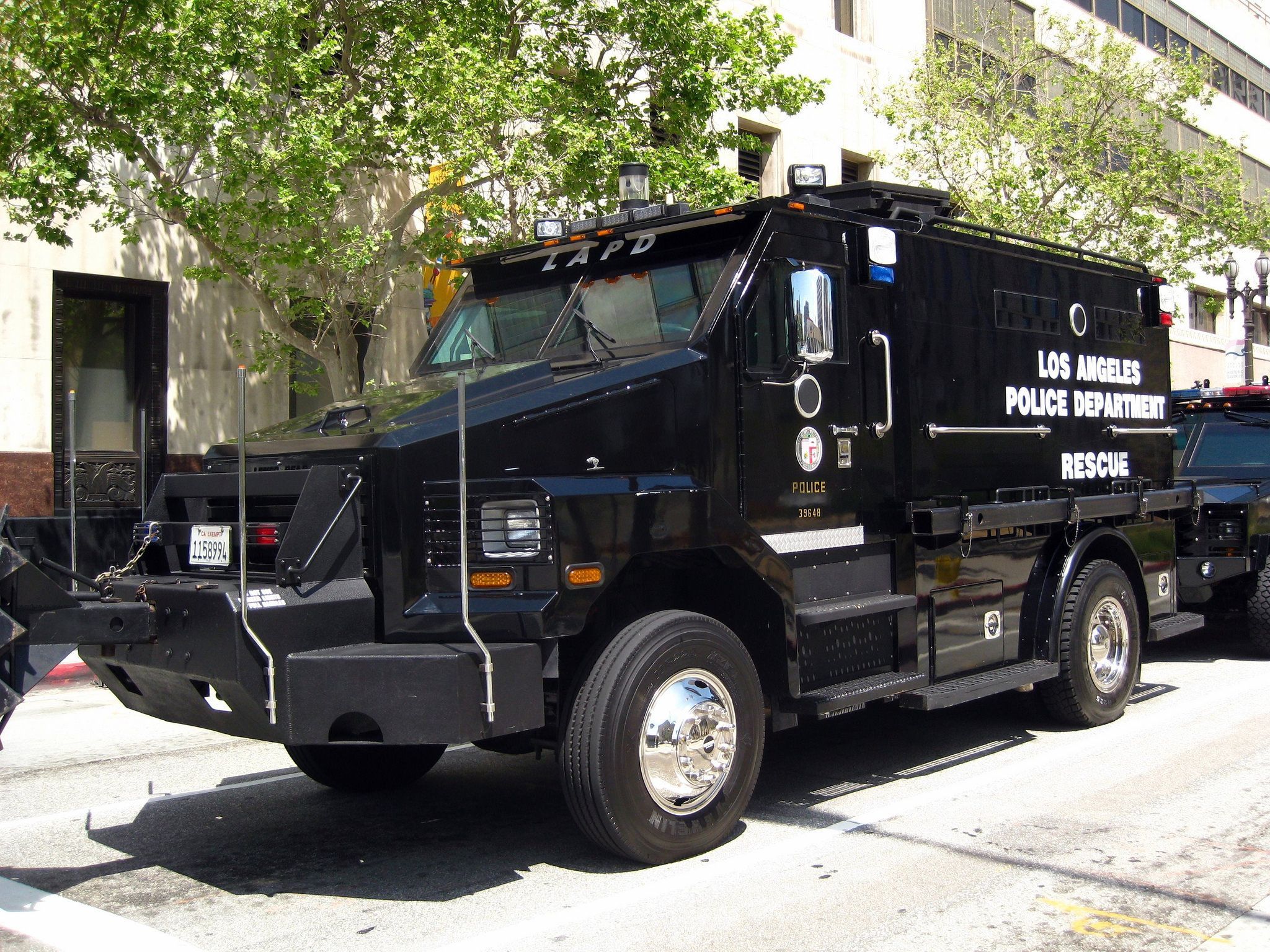 LAPD rescue vehicle with battering ram in the front. Police truck, Rescue vehicles, Emergency vehicles