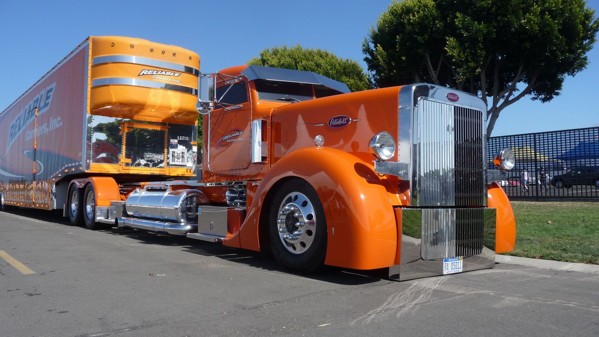 Custom Big Trucks. Wallpaper for you! download free custom, truck, big rig. Big trucks, Trucks, Custom big rigs