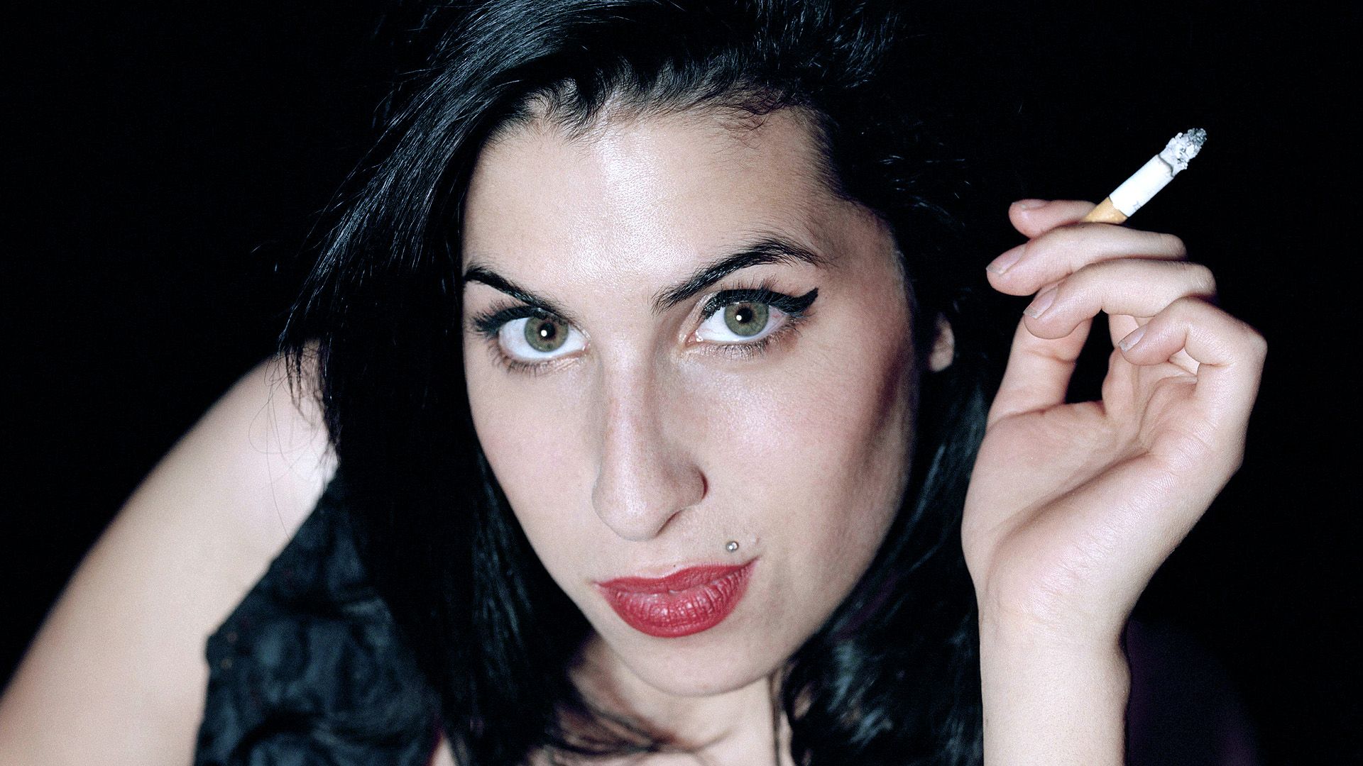 Amy Winehouse Wallpaper HD