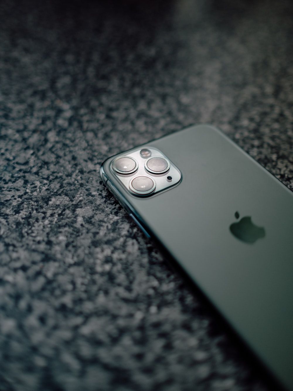 iPhone 11 Pro Midnight Green Picture. Download Free Image