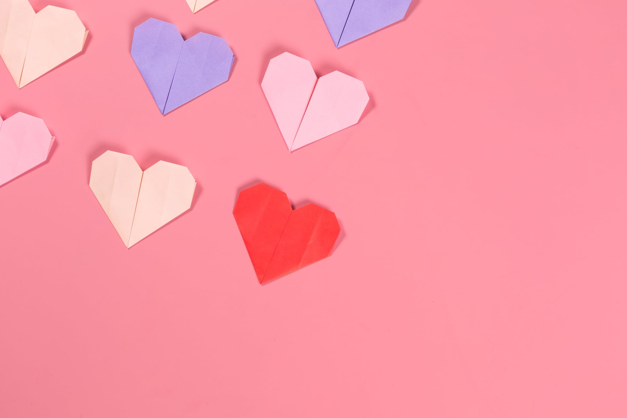 Technology & Gadgets Valentine's Day Desktop Background That Will Give You Heart Eyes