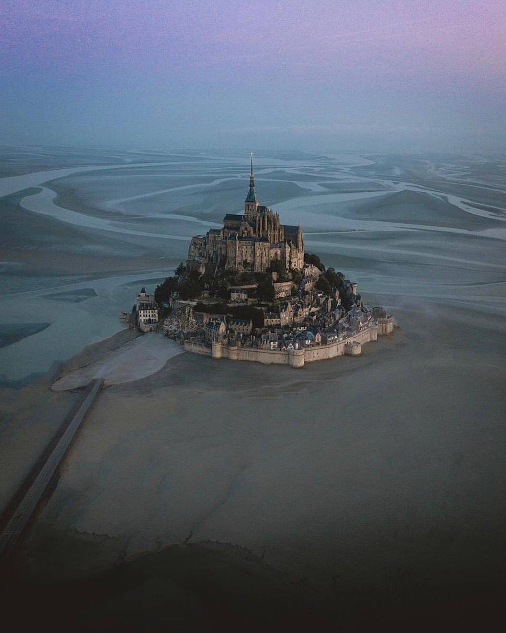 Le Mont Saint Michel Wallpaper