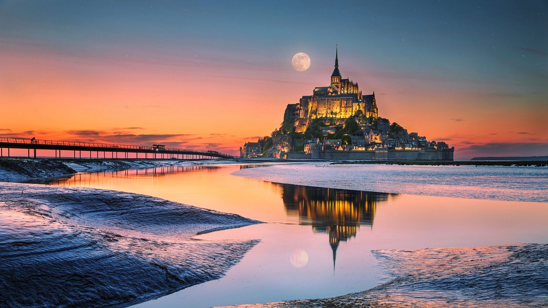 Wallpaper: Mont Saint Michel на закате