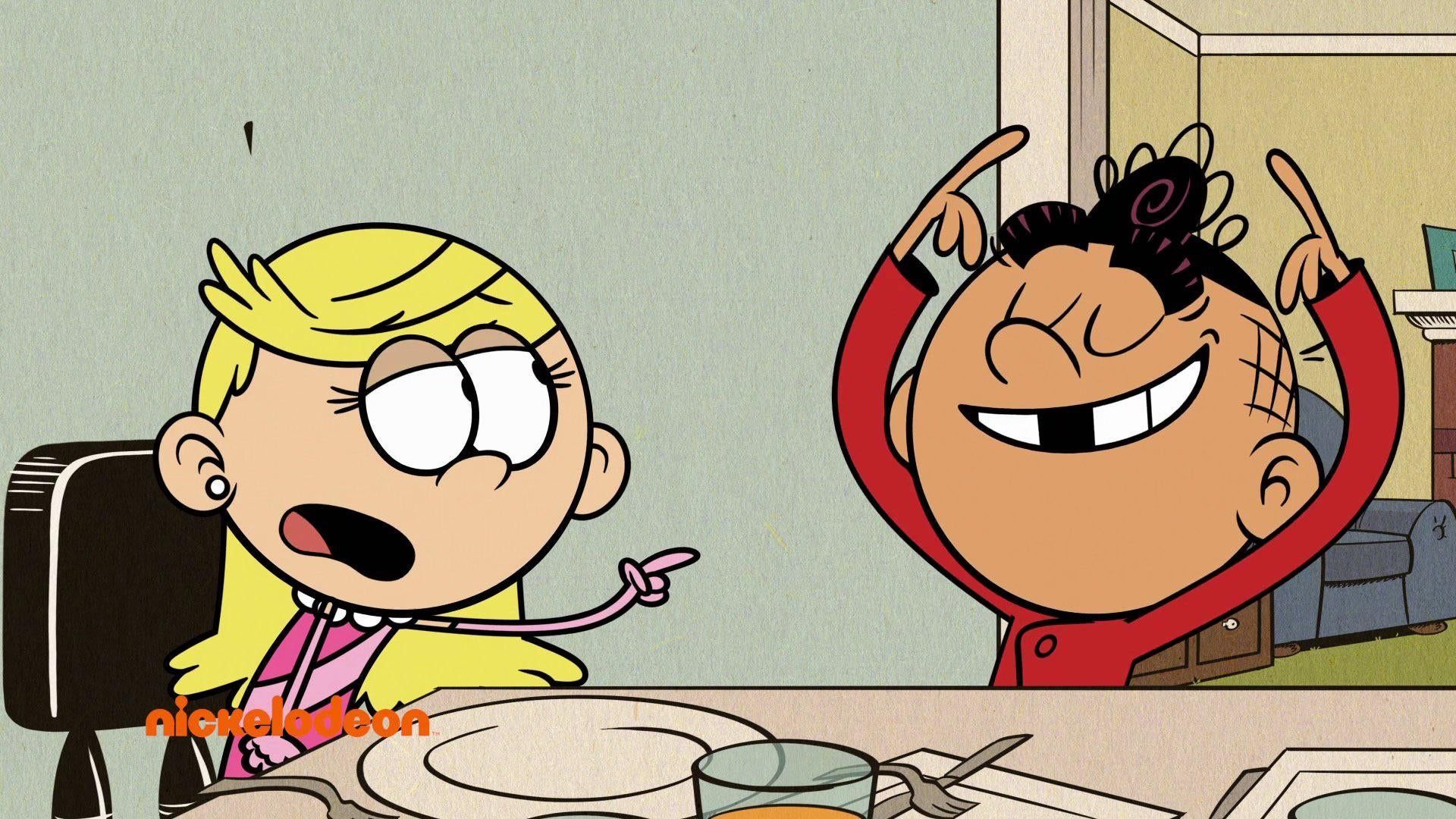 Carl successfully stole Lola's tiara and lived:D : theloudhouse.