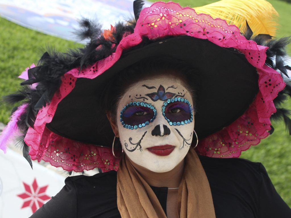 How to dress to celebrate Dia de los Muertos in Mexico