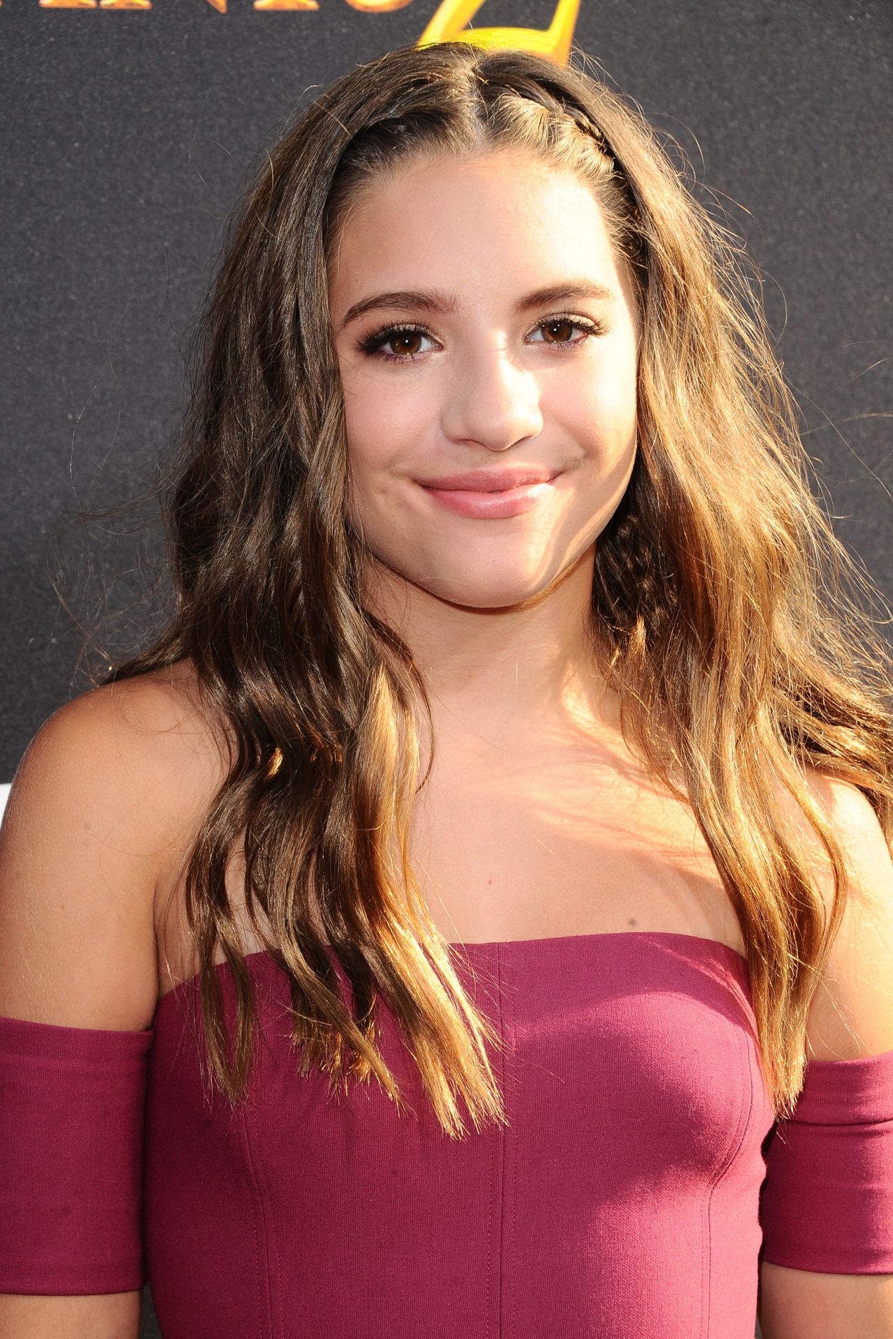 Mackenzie Ziegler Wallpaper