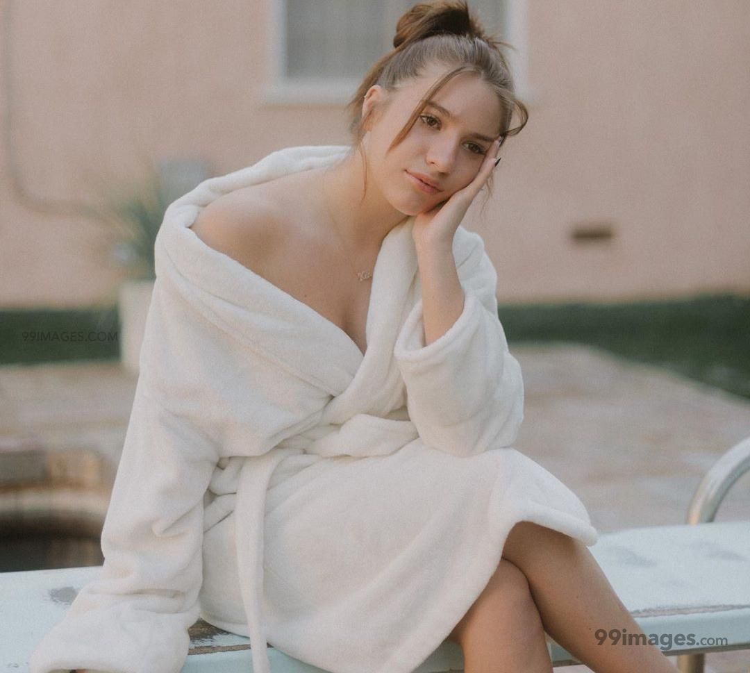 Mackenzie Ziegler HD Wallpapers - Wallpaper Cave