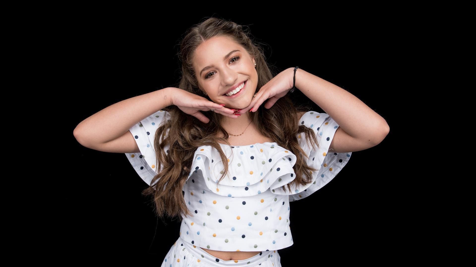 Mackenzie Ziegler HD Wallpapers - Wallpaper Cave