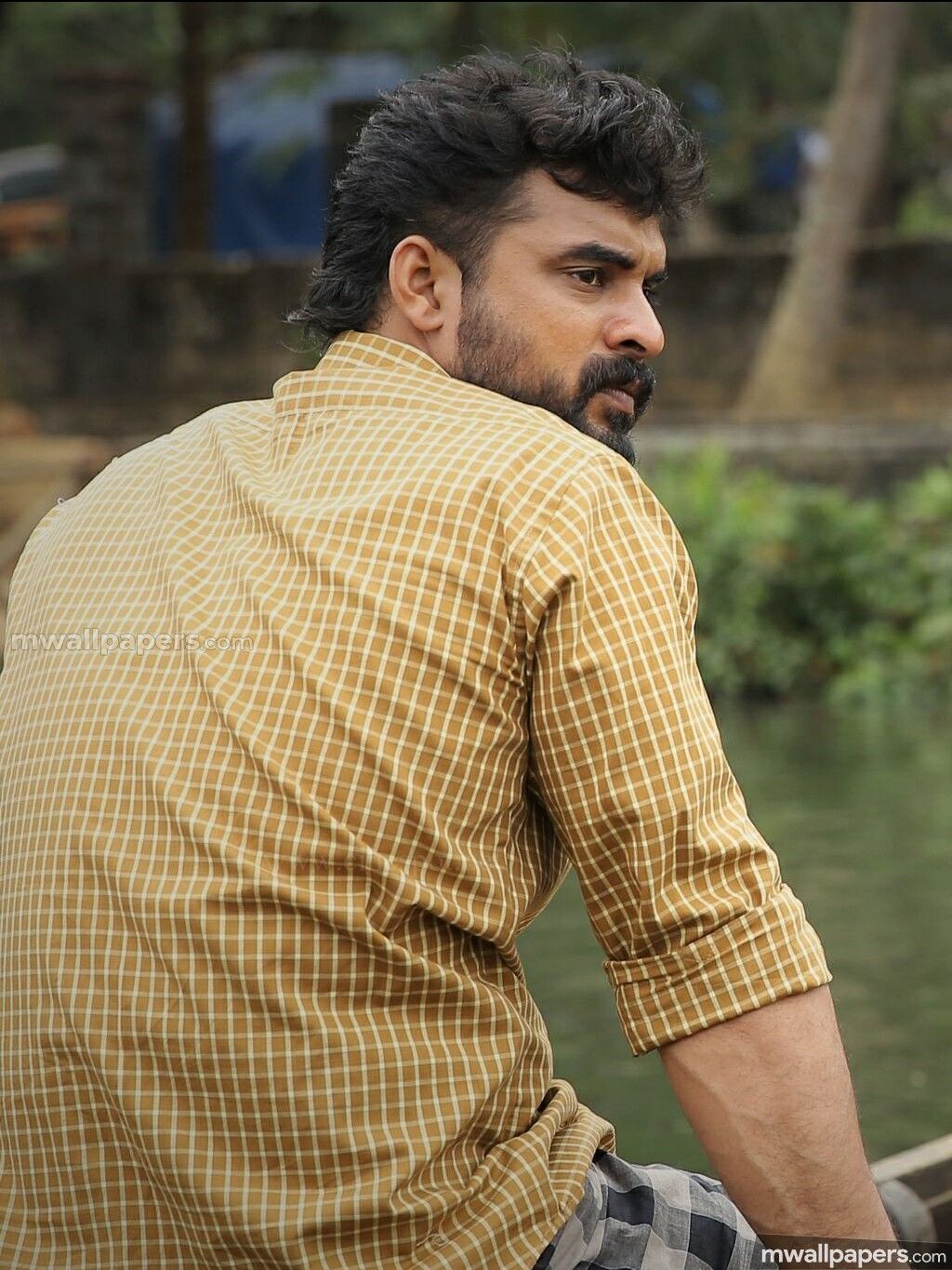 Tovino Thomas HD Wallpaper Image (1080p) (1024x1365)