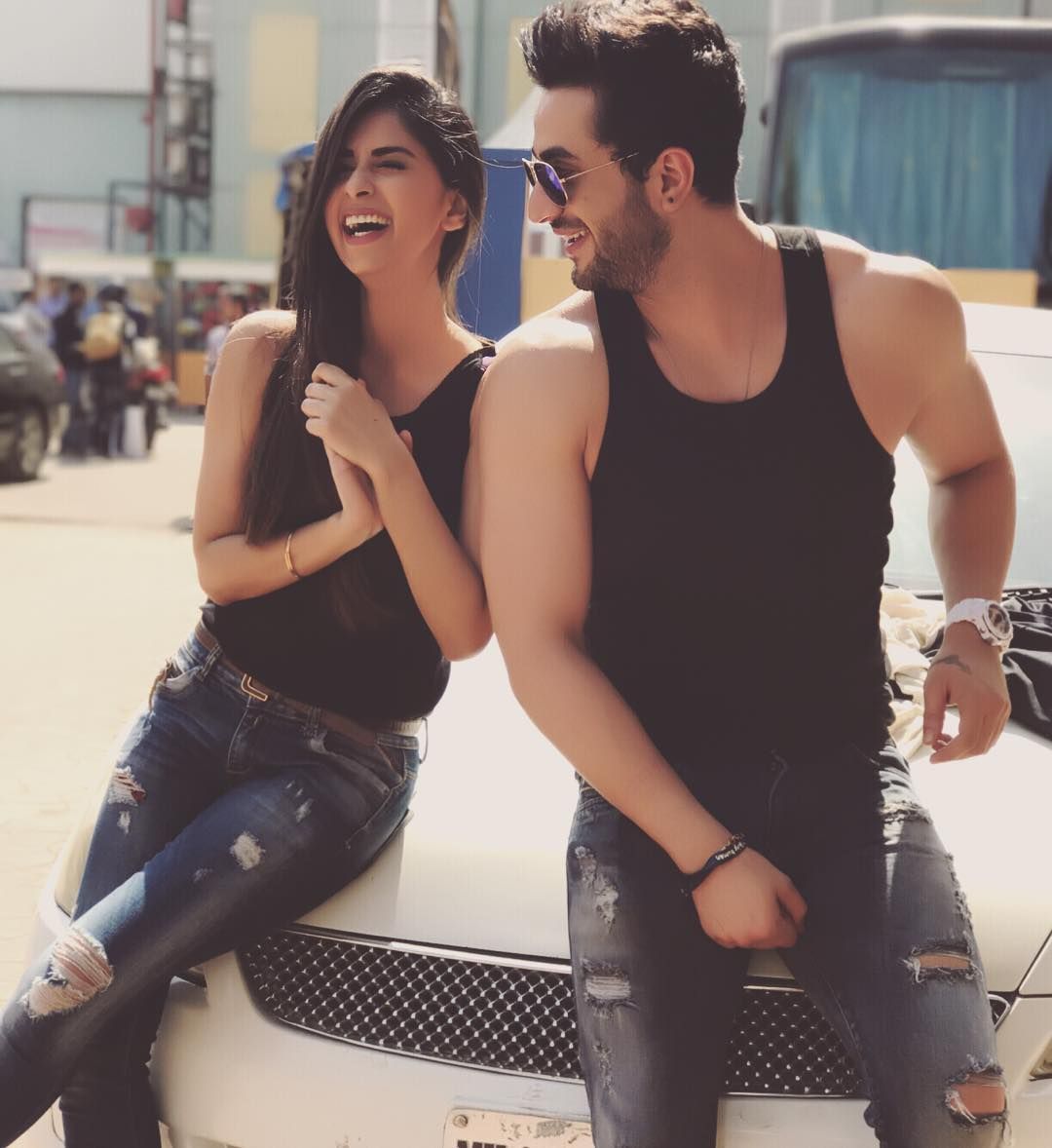 22.8k Likes, 119 Comments Hundal on Instagram: “Happy Birthday. Cute couples photography, Couple photography poses, Cute love couple