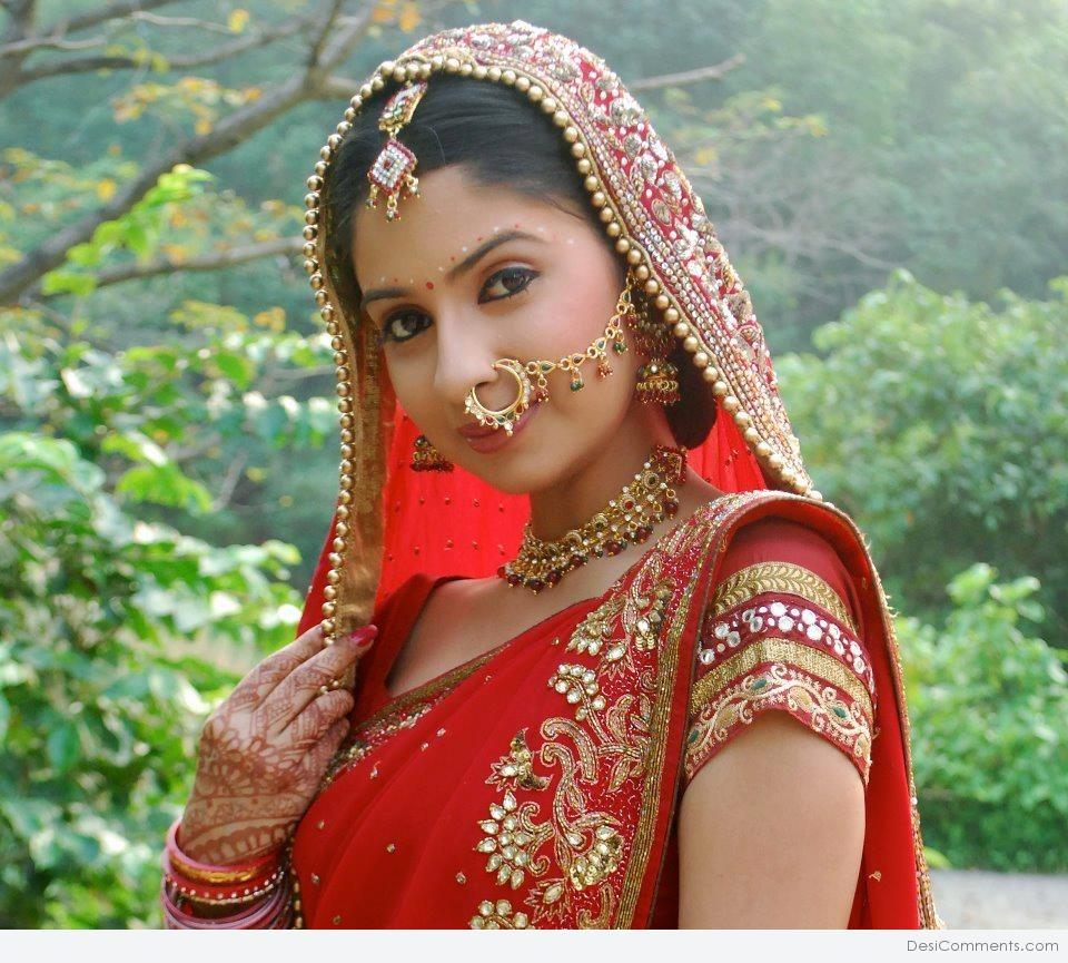 Avantika Hundal Picture