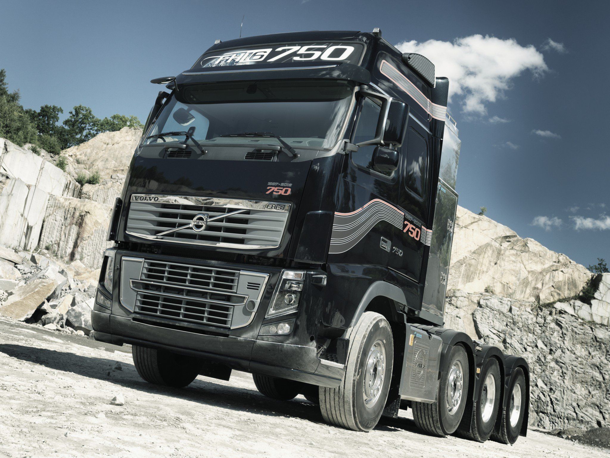 Провинция фуры. Volvo fh16 750. Volvo FH 750. Тягач Вольво fh16 750. Volvo fh16 750 HP.