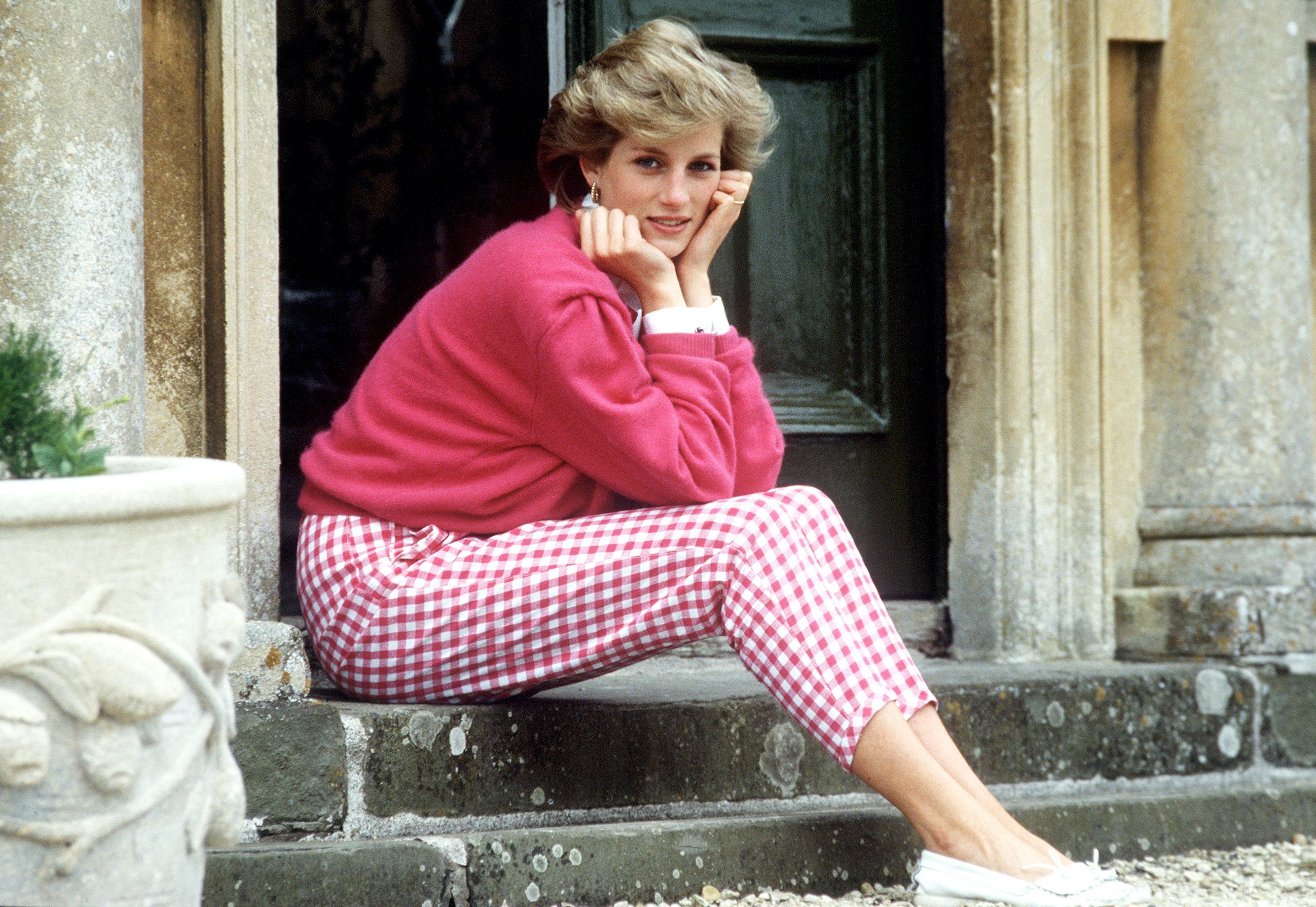 Princess Diana Best Looks. Photo of Princess Diana, Princess Diana Outfits, Best Looks