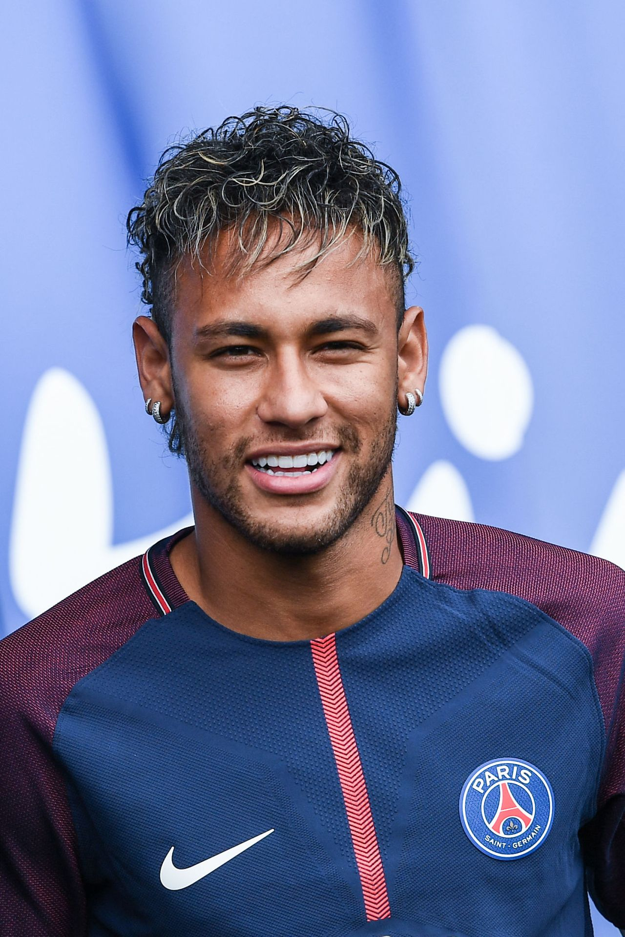 love the beautiful game. Neymar jr hairstyle, Neymar jr, Neymar football