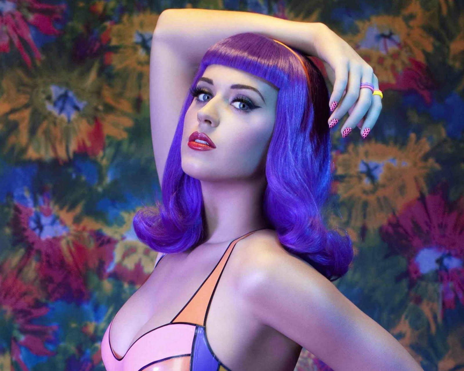 Katy Perry in teenage dream promo .com