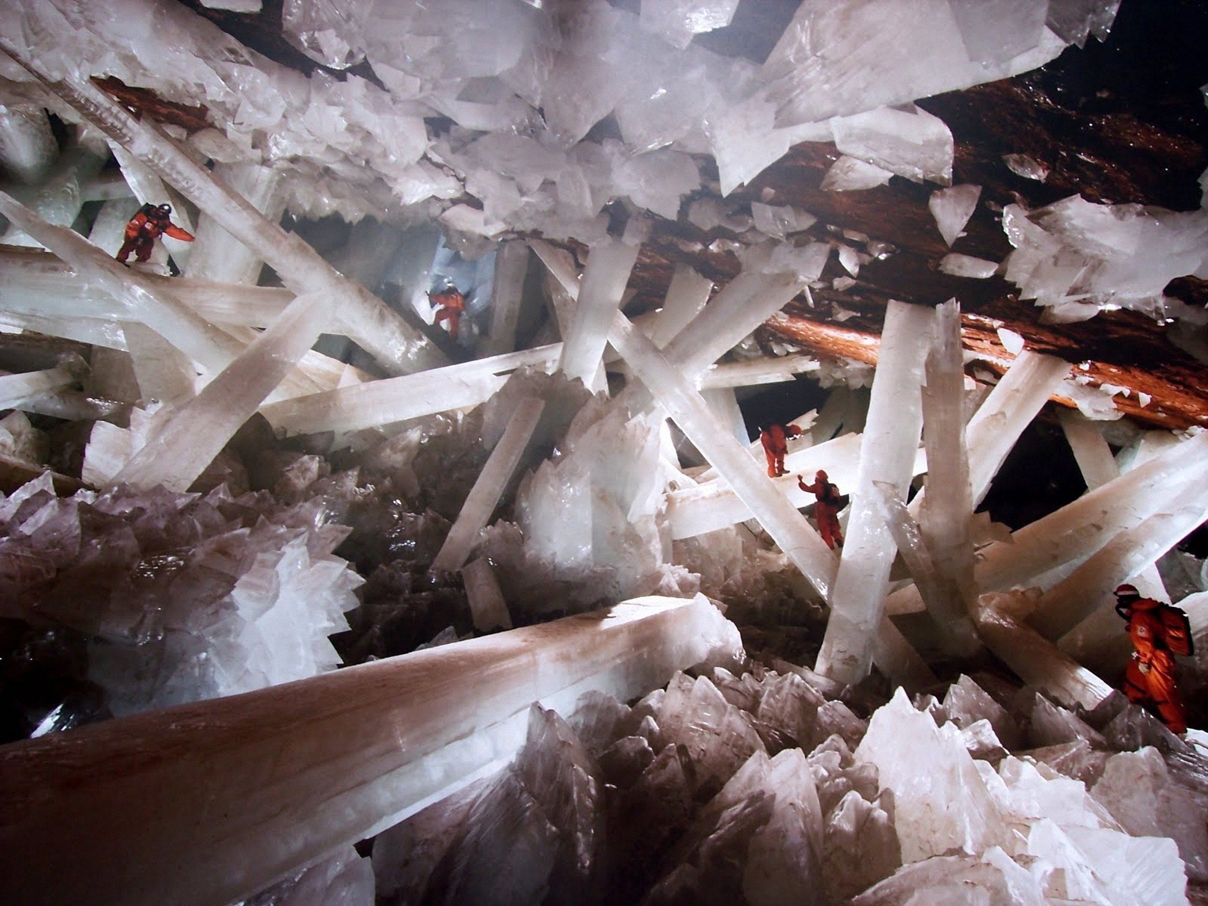 Crystal cave .in.com