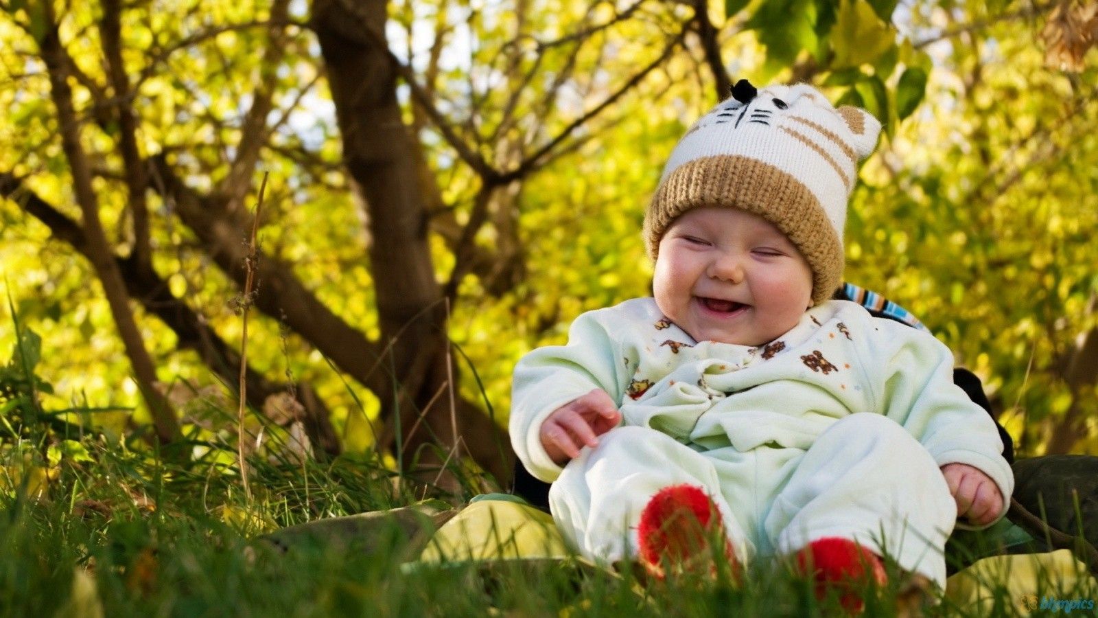 Small Cute Babies Wallpaper Photo .teahub.io