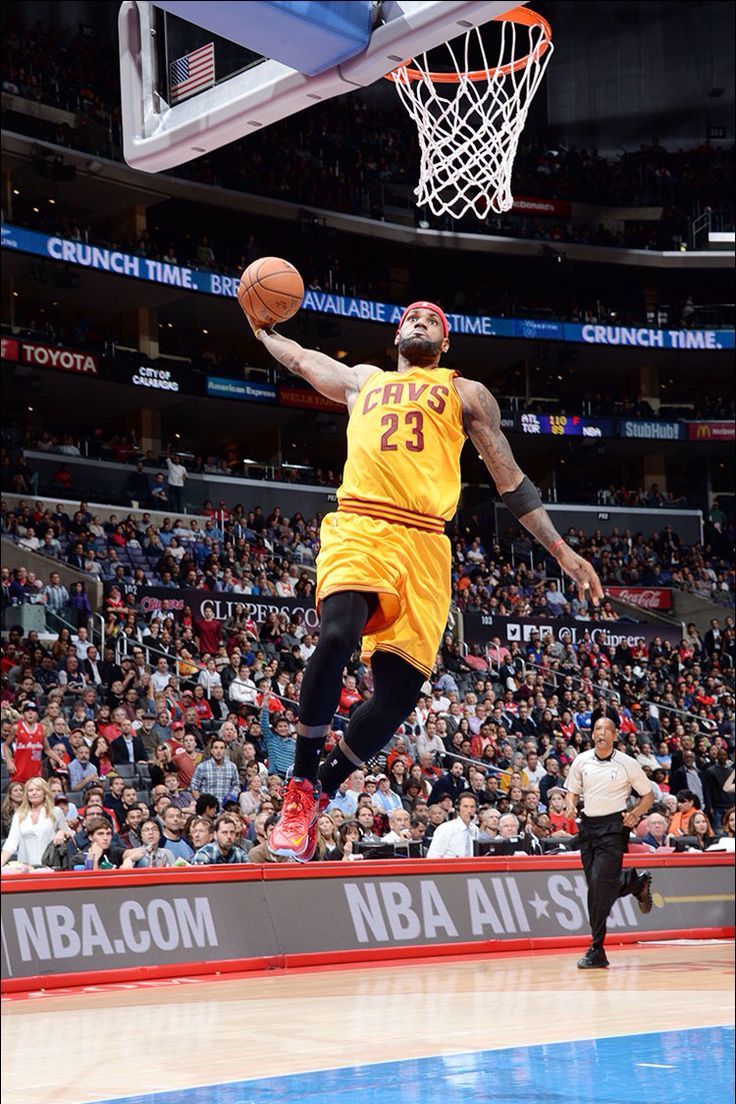 LeBron James Dunk wallpaper by zollitima  Download on ZEDGE  f3bc