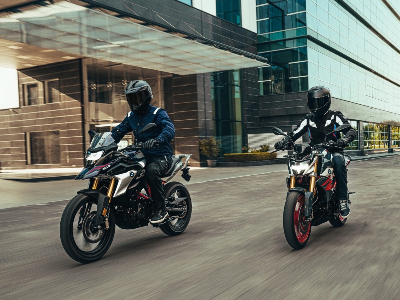 BMW Unleashes Two New Motorcycles For 2021blog.dupontregistry.com