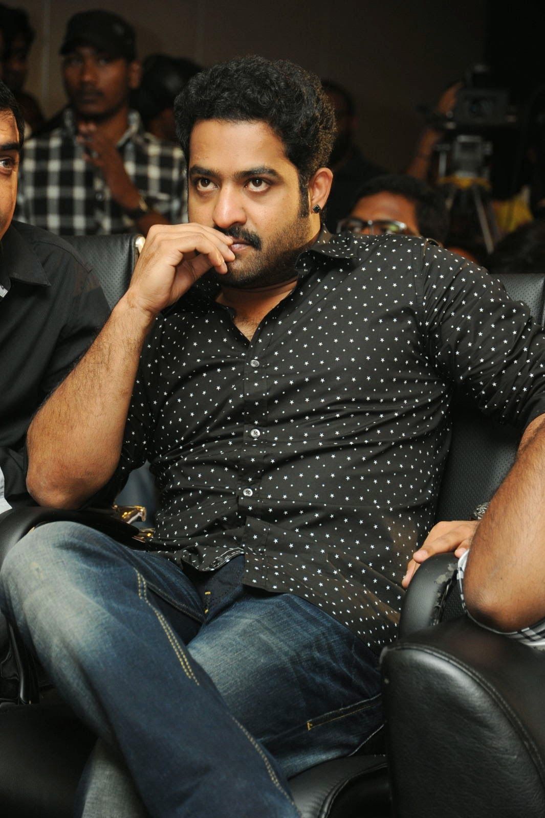 Alludu Seenu Event, Rabhasa Online Songs .wallpaper House.com