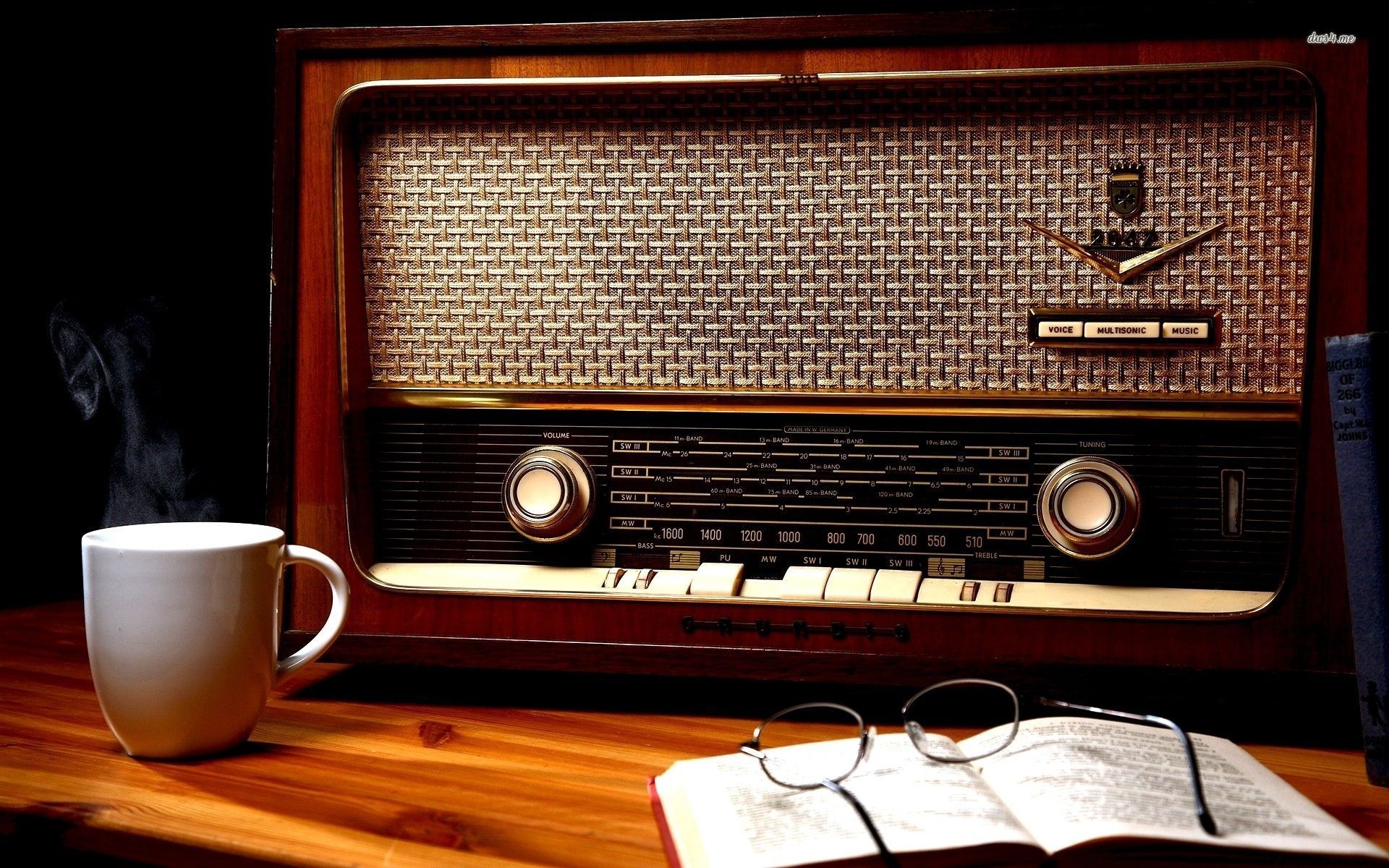 Radio Wallpaper. Vintage radio, Old .com