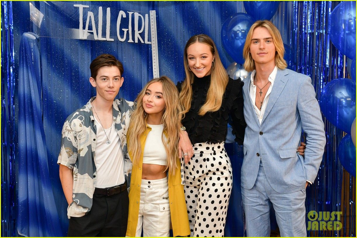 Tall Girl' Cast Teams Up for Photo Call .justjared.com