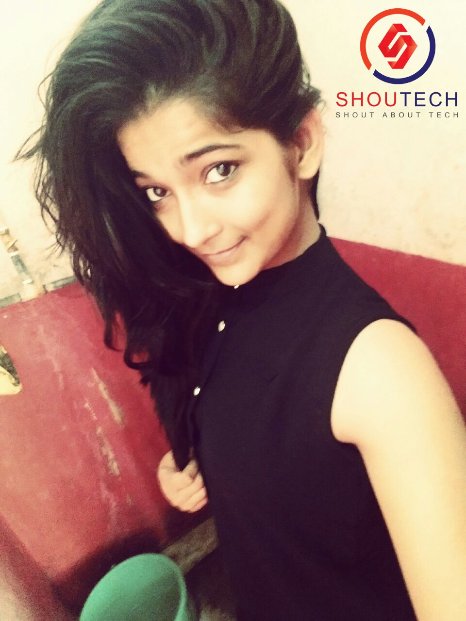 Vartika Jha will be seen with Prabhu .shoutech.in