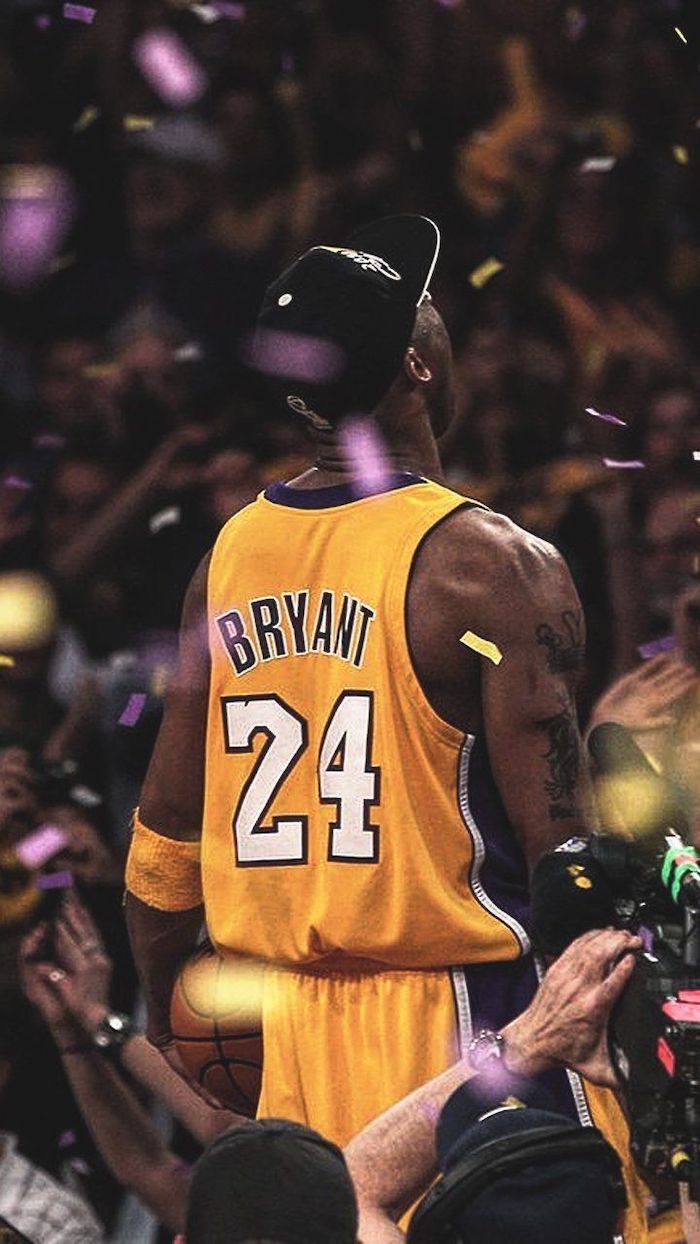 Download Kobe Bryant Biting His Jersey 4k Wallpaper