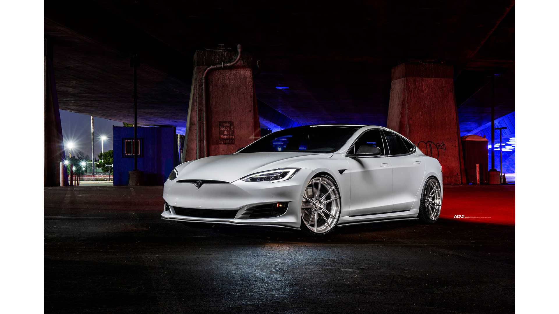 Pearl White Tesla Model S Pops In Striking Photohoot