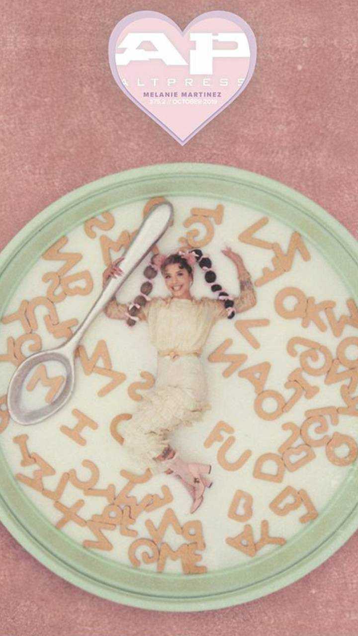 Melanie Martinez Wallpaper .kolpaper.com