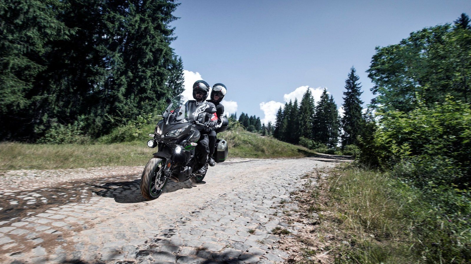 2019 Kawasaki Versys 650 / 650 .topspeed.com
