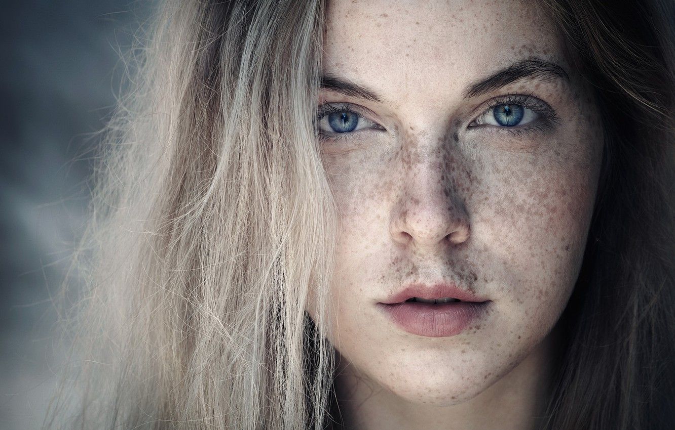 Wallpaper girl, portrait, freckles image for desktop, section девушки