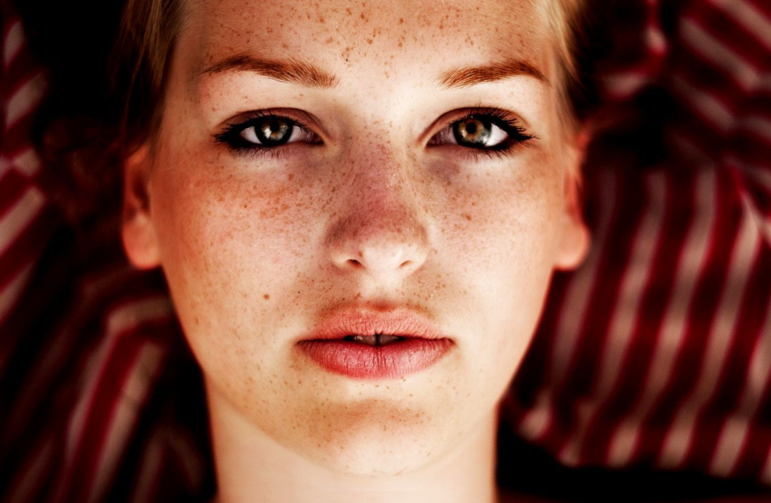 Girl Freckles Hd Wallpapers.