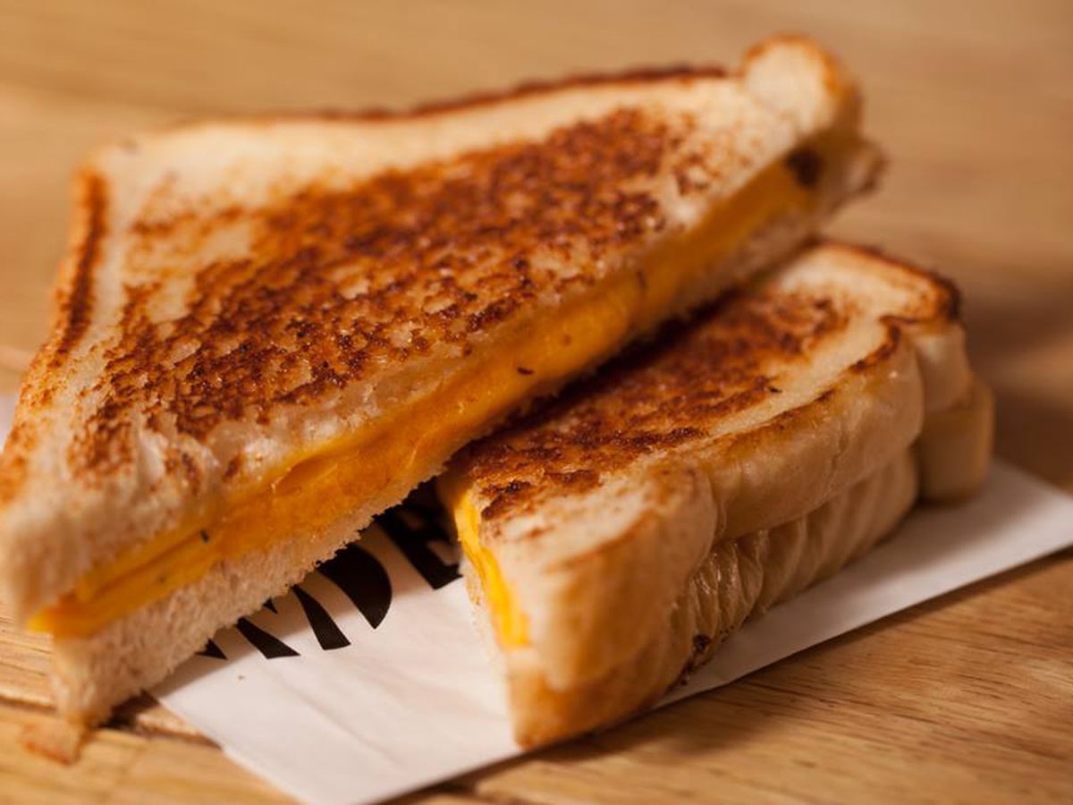 Great & Gooey Grilled Cheeses to Try .chicago.eater.com