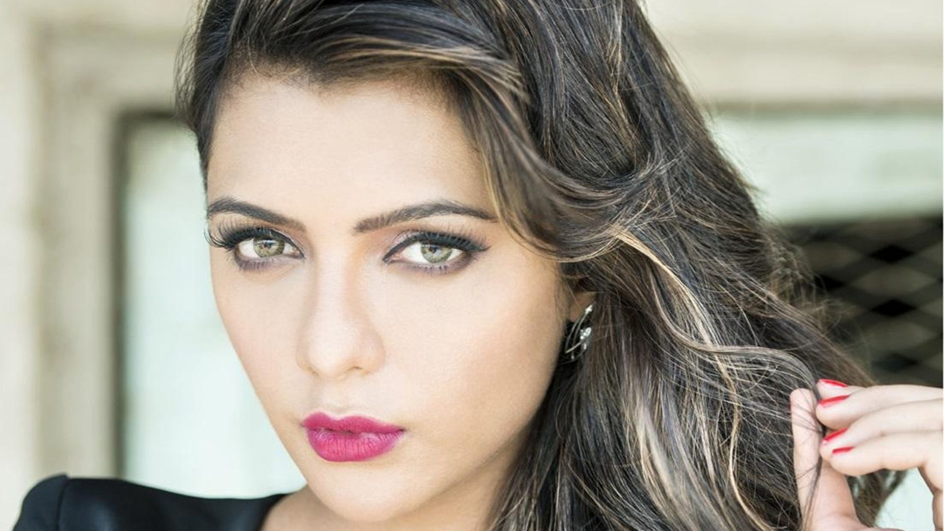Ruhi Singh High Definition Wallpaper .baltana.com