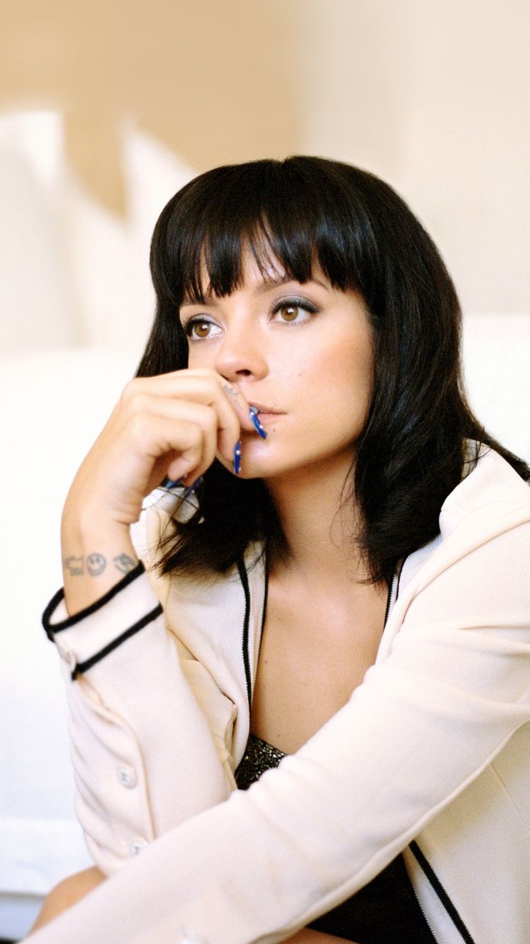 Lily Allen iPhone Wallpapers - Wallpaper Cave