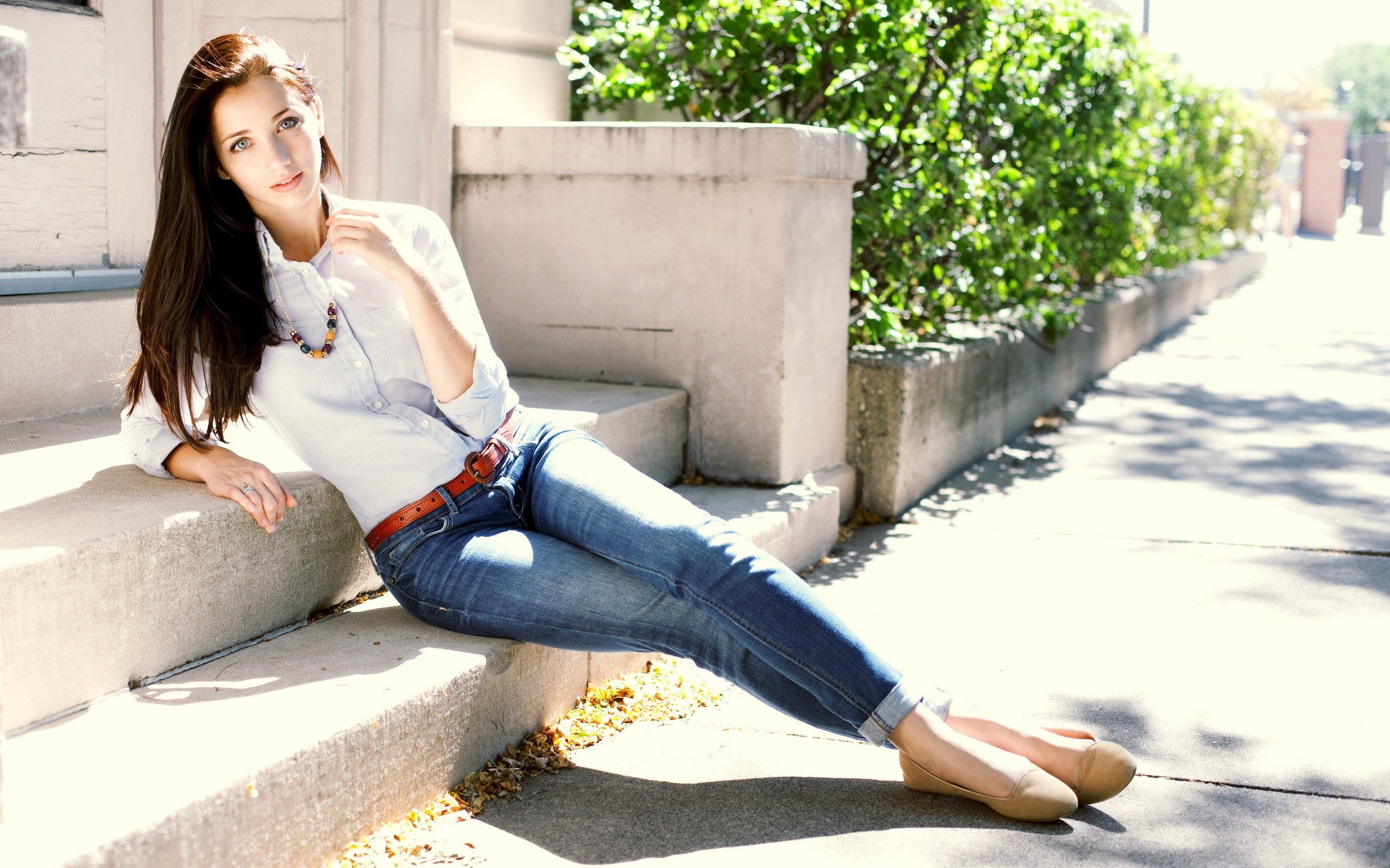 Girl Fashion Background -themes.com