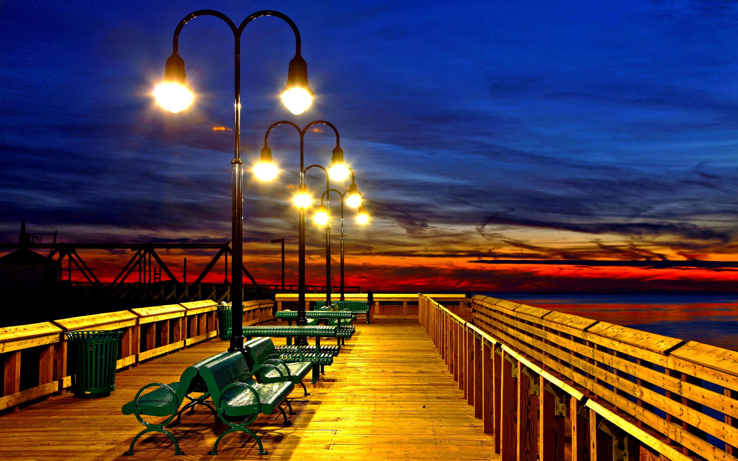 Romantic Pier -themes.com