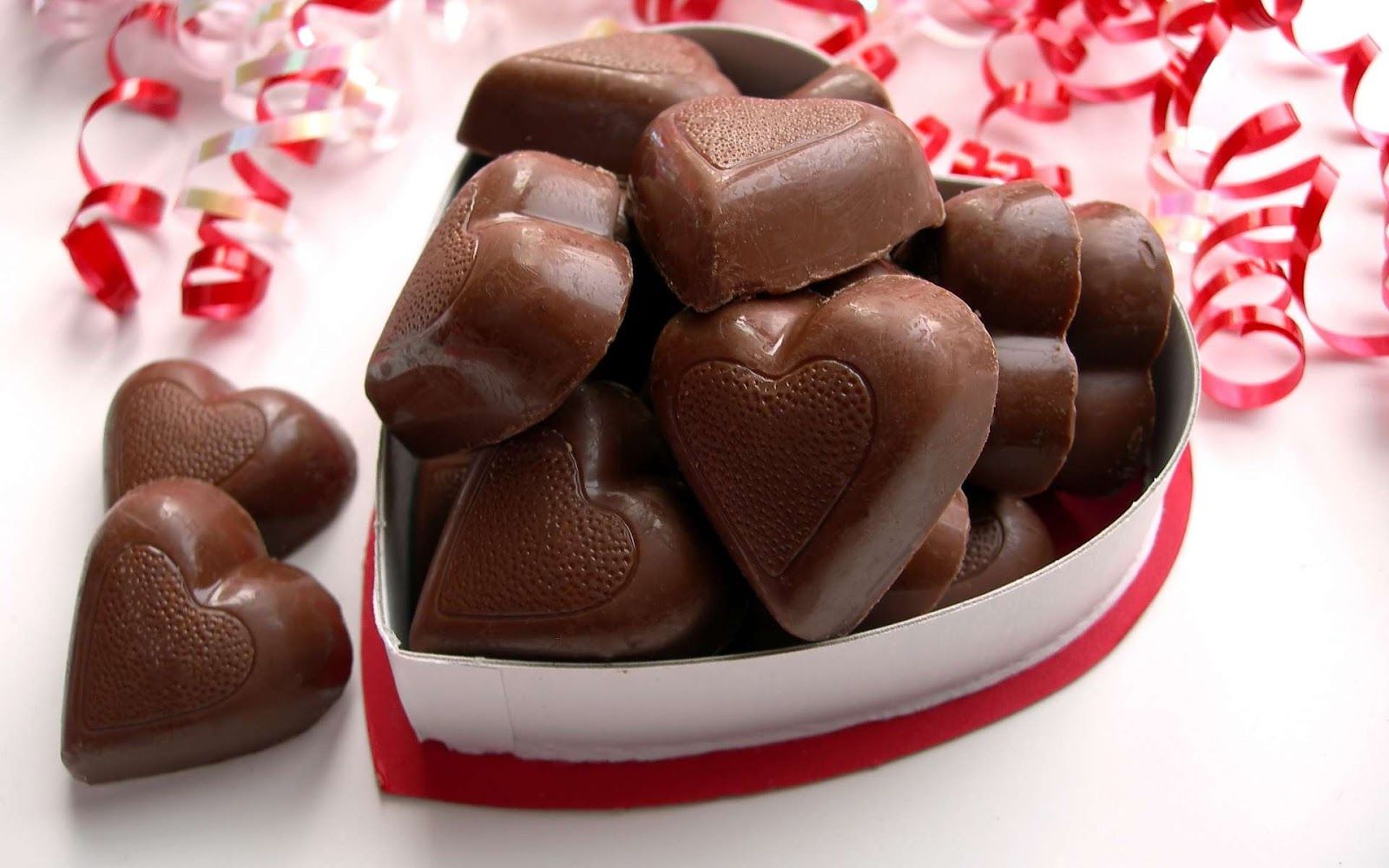 Happy Chocolate Day Wishes Love Quoteslatestlovesayings.blogspot.com