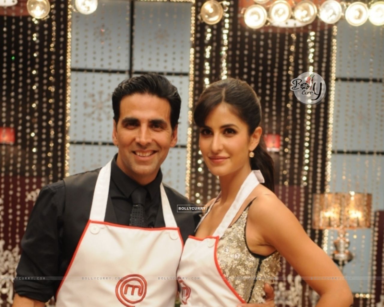 Katrina Kaif along with Akshay Kumar on .bollycurry.com