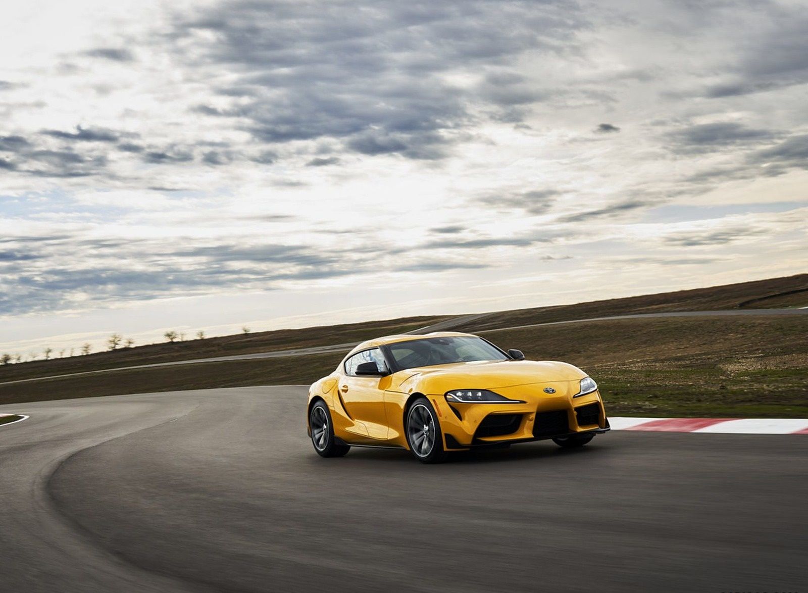 Toyota GR Supra 2.0 Wallpaper (HD Image)