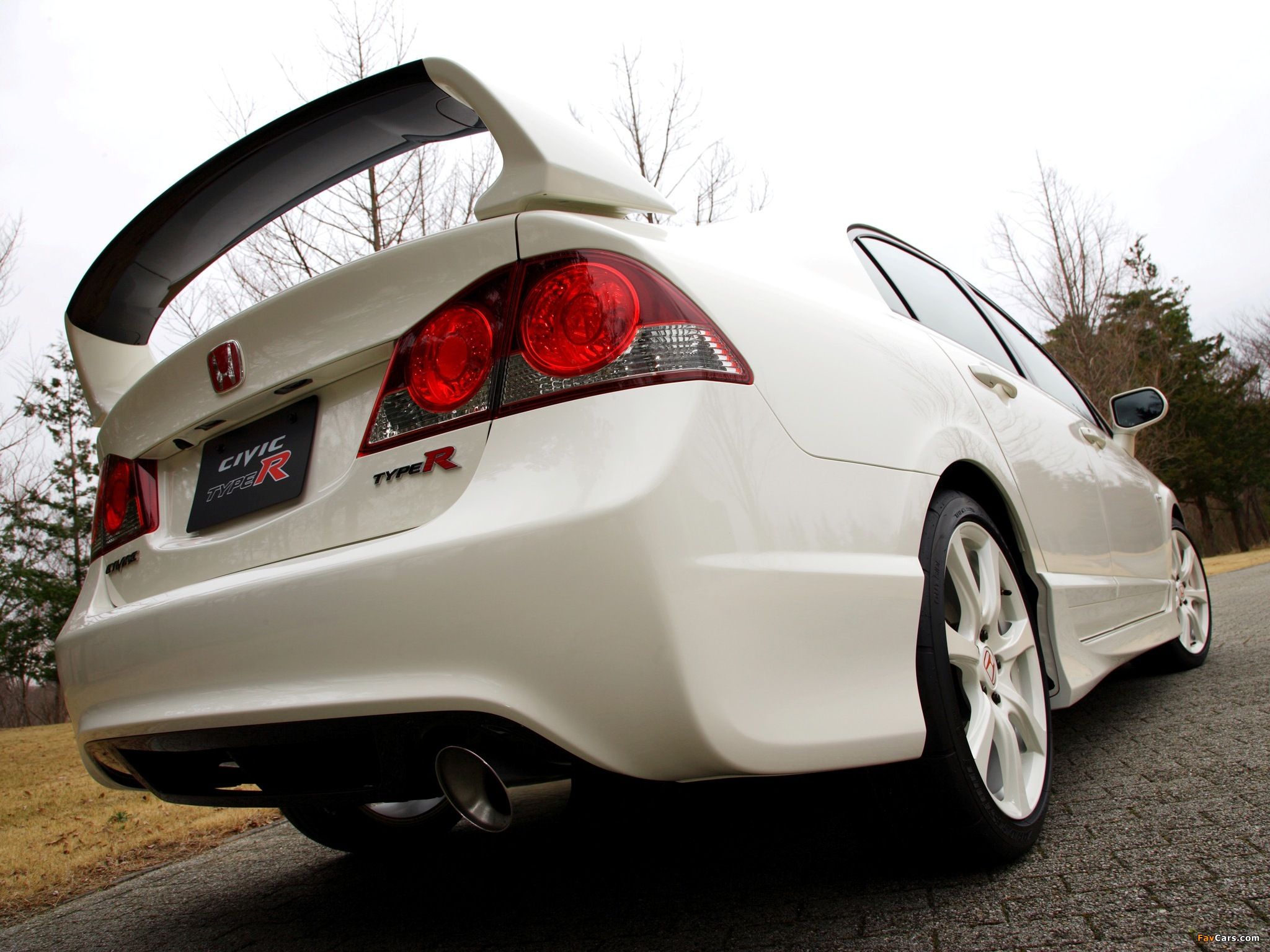 A Weekend With: Honda Civic Type R FD2R