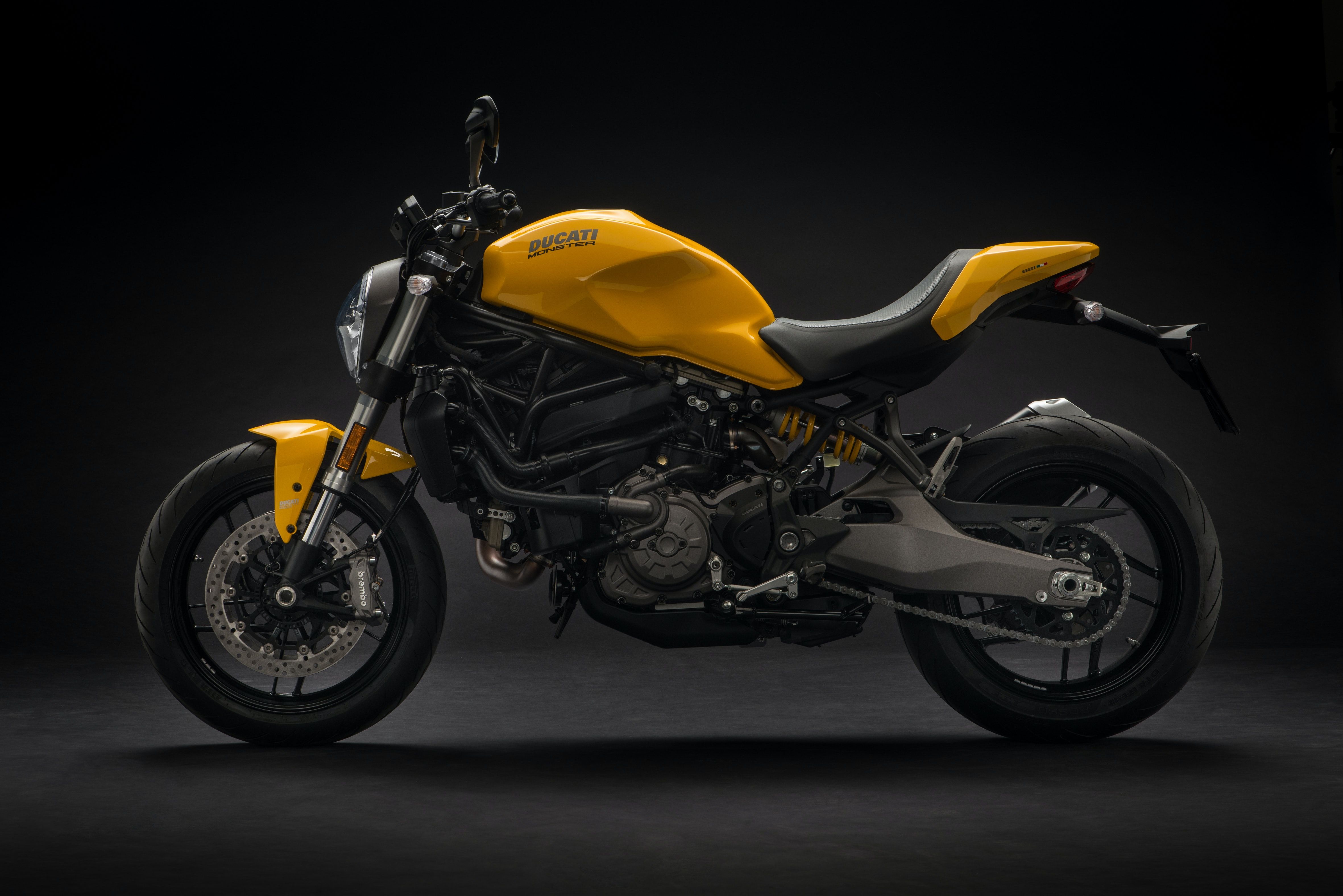 Ducati unveils updated Monster 821drivetribe.com