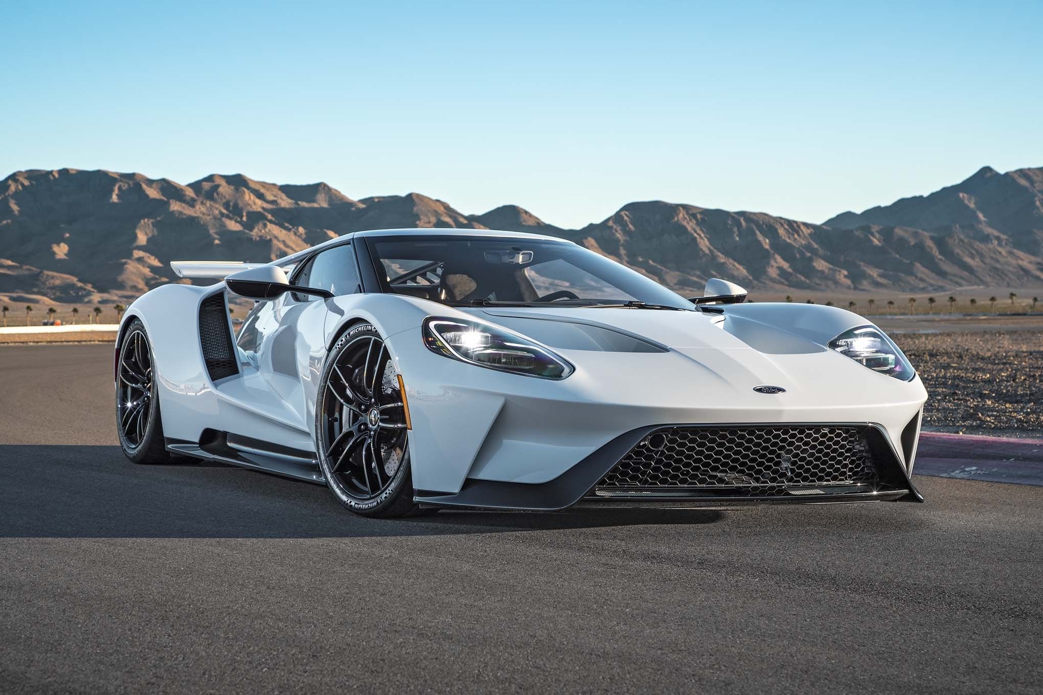 Ford's Design Director Explains the Secrets Behind the 2017 Ford GT Supercar