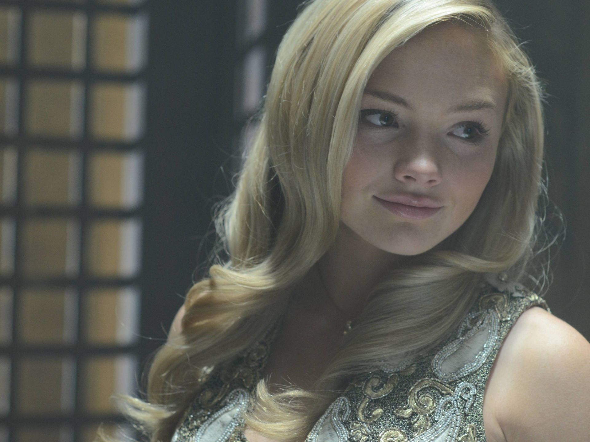 natalie alyn lind wallpaperpixel4k.com