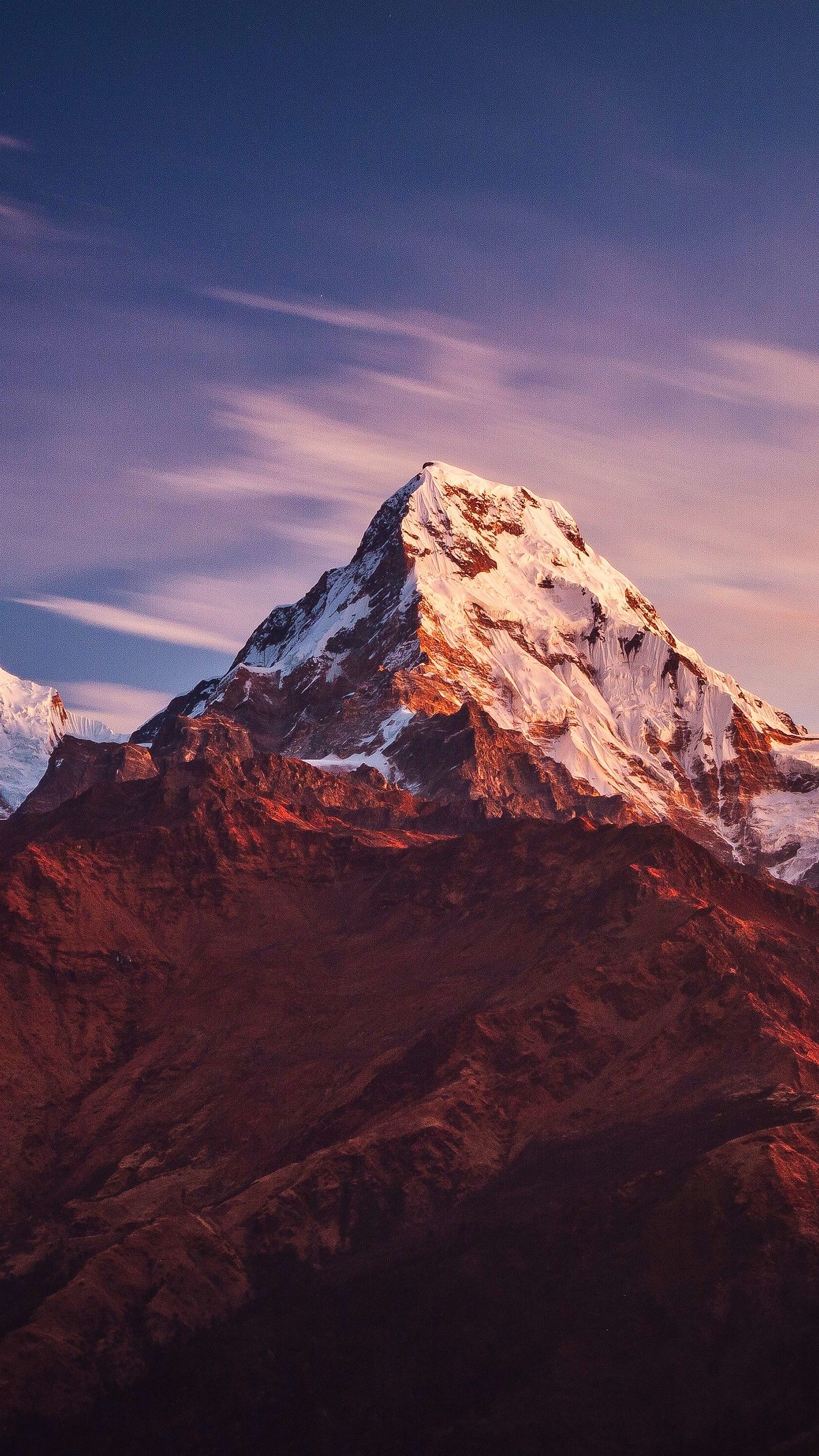 Annapurna Massif Mountains 4K .hdwallpaper.in