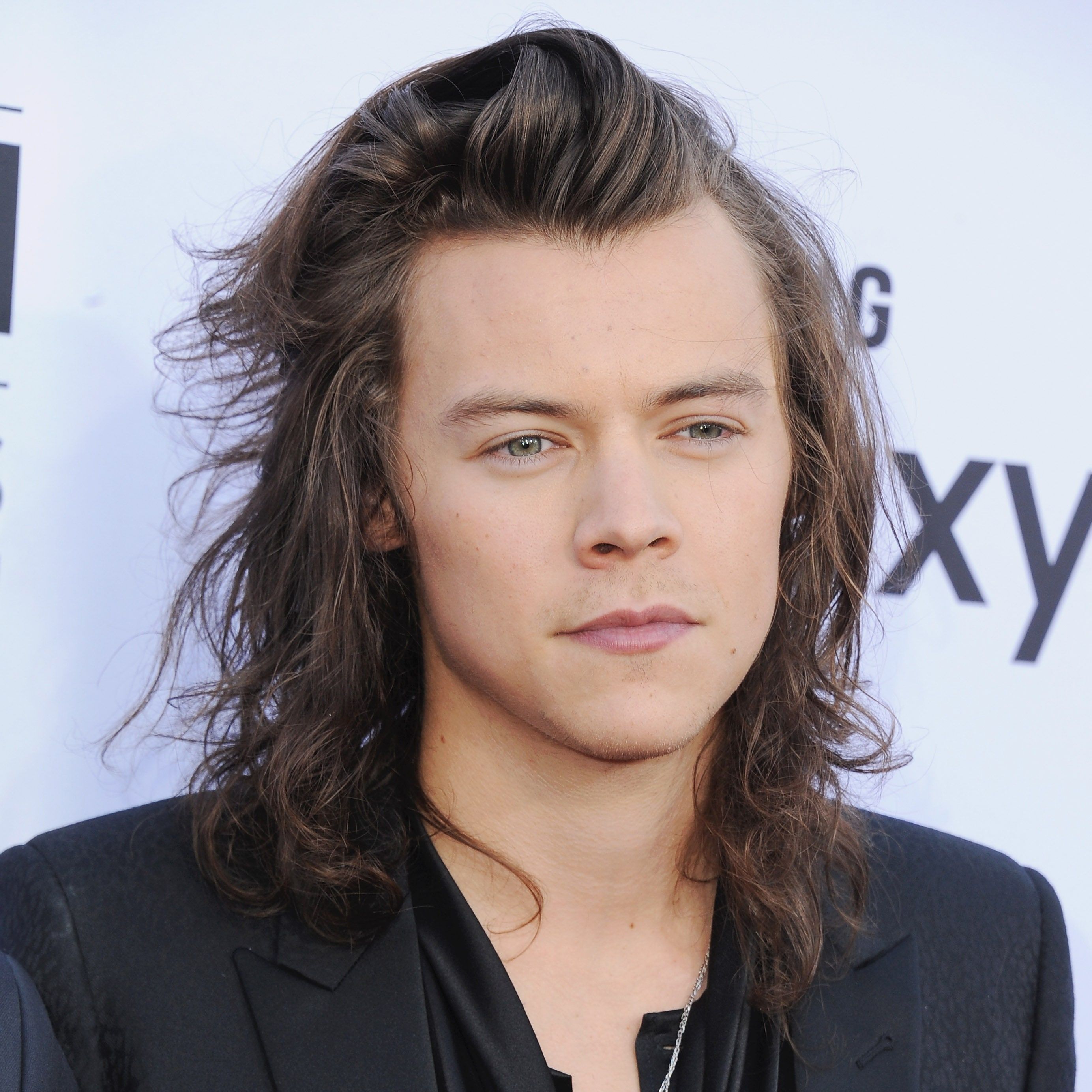 Harry Styles Best Long Hairstyles  How To Get The Look