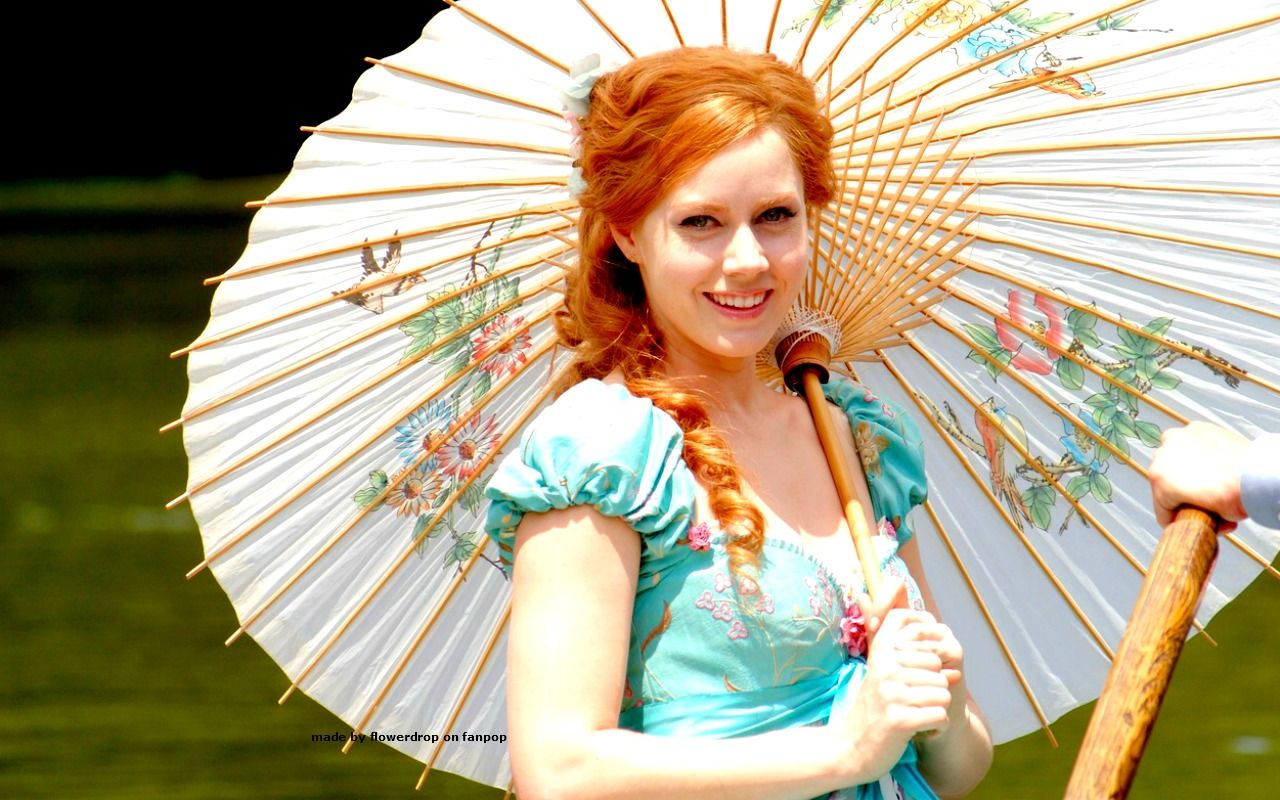 Ella Enchanted Wallpaper on .hipwallpaper.com